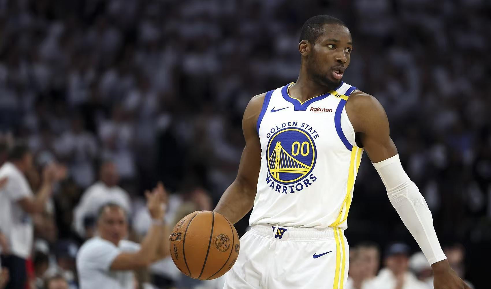 他必须要在, amp