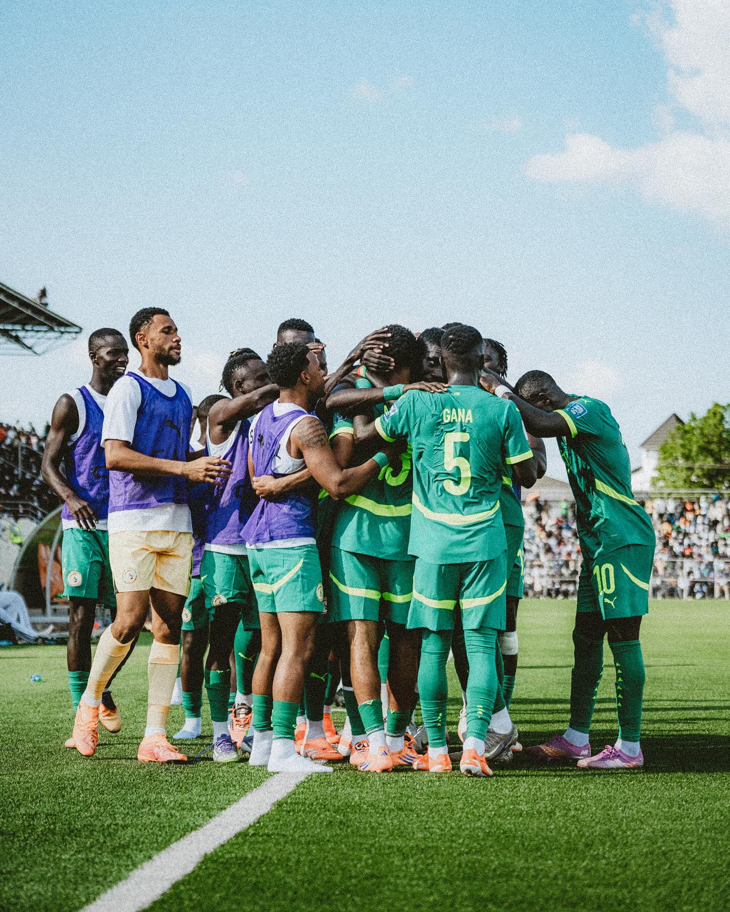 线在望, 杰克逊在社, 区预选赛